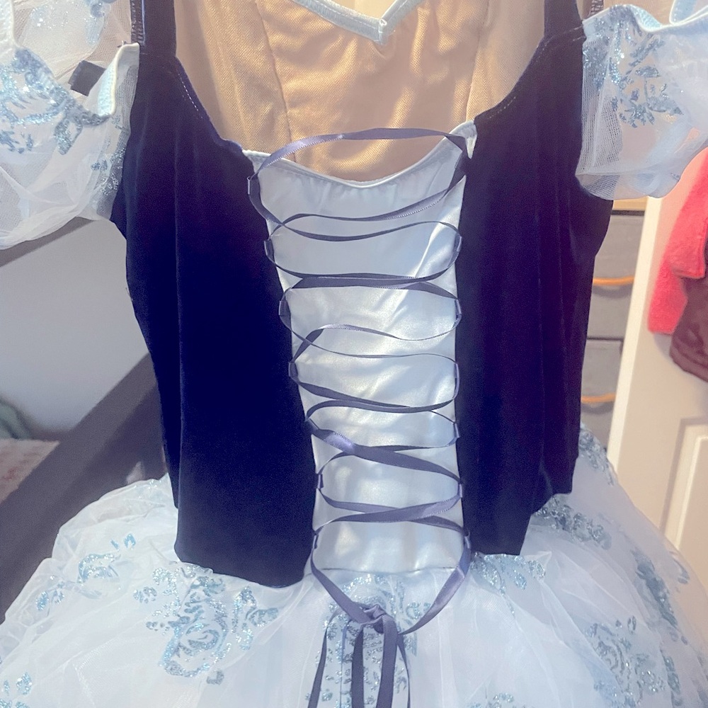 Weissman blue velvet sequin dance costume. Size Kids XXLC